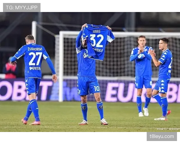 阿什拉夫荣膺法甲赛季最佳,状态回暖以超凡球技引领球队再创辉煌 阿什拉夫荣膺法甲赛季最佳,状态回暖以超凡球技引领球队再创辉煌