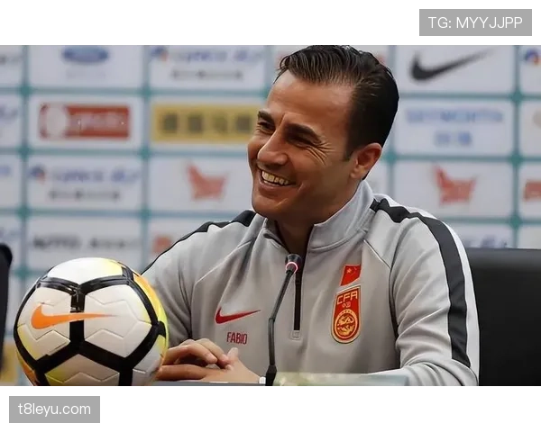 卡纳瓦罗重返广州队，开启执教新征程迎接全新挑战