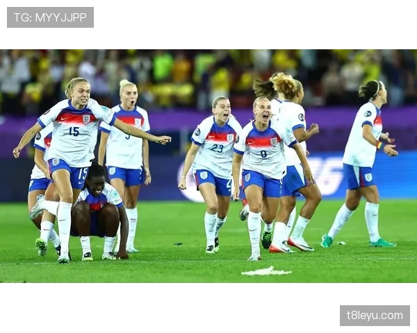 欧洲杯女足阶段：激烈对决中欣喜与失落交织的赛场故事分析