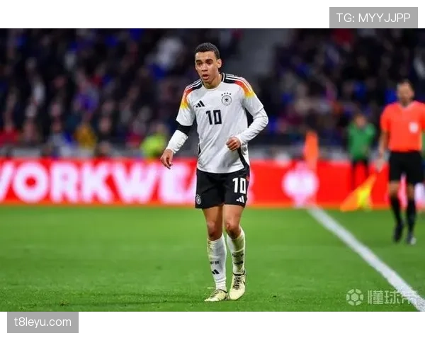 穆西亚拉谈及英格兰与德国 穆西亚拉谈及英格兰与德国