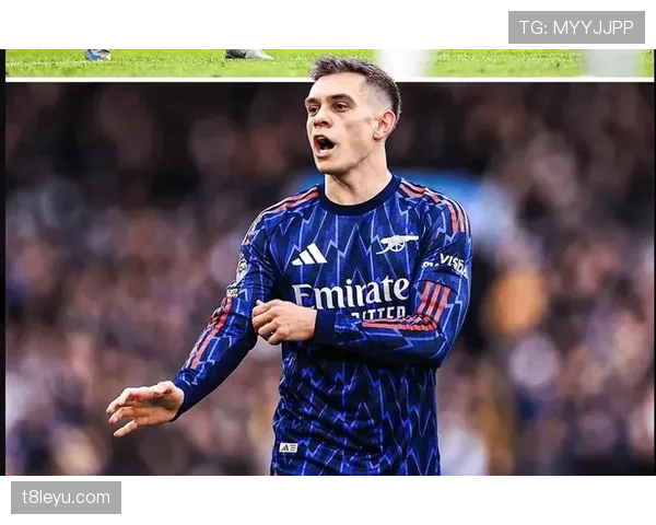 特罗萨德 vs 若塔：多面手前锋的两种用法